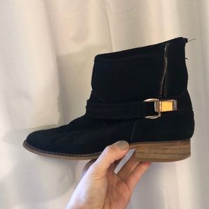 Steve Madden Black Boots
